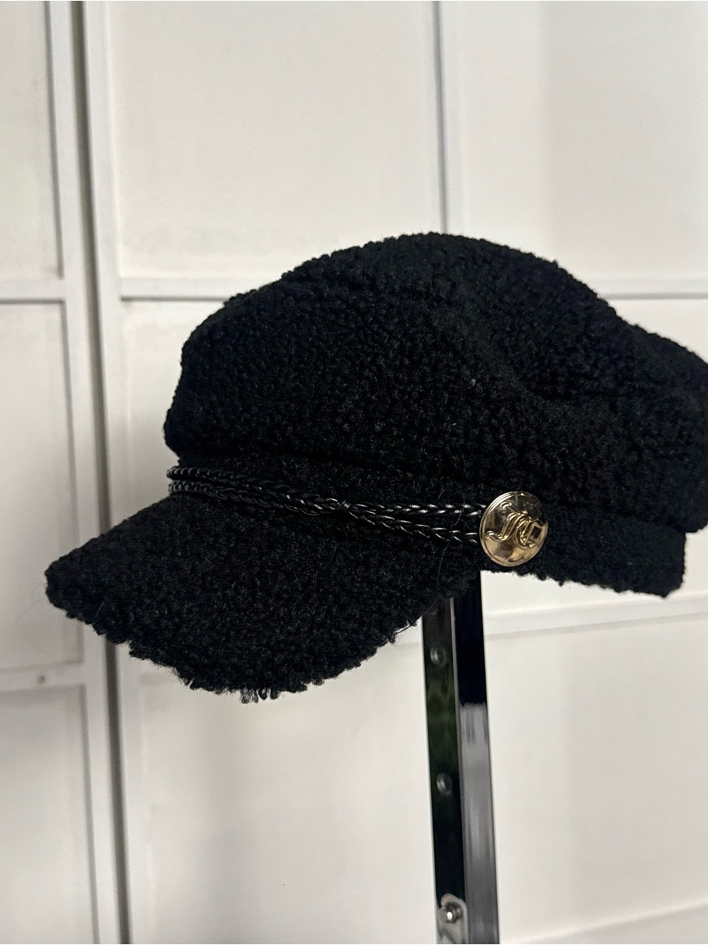 Juicy Couture Sherpa Teddy Newsboy Cap - Picture 2 of 4